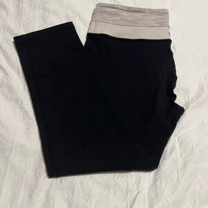 Lulu cropped leggings